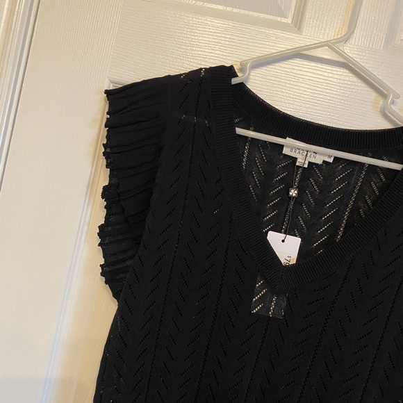 Boutique Molly Bracken Luna Ruffle Knit Top Black size Medium New - Picture 3 of 9